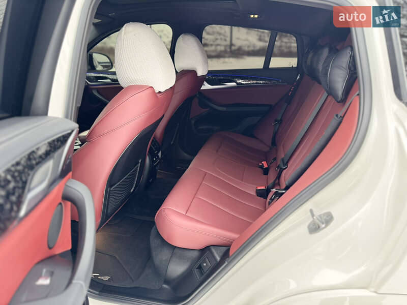 Внедорожник / Кроссовер BMW X4 2022 в Черкассах