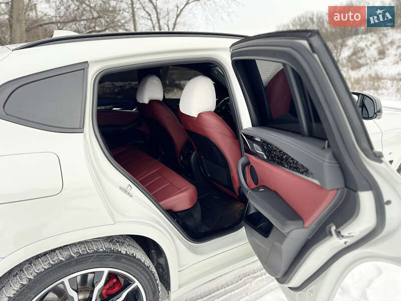 Внедорожник / Кроссовер BMW X4 2022 в Черкассах