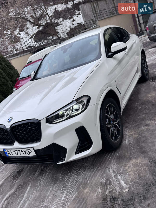 Внедорожник / Кроссовер BMW X4 2022 в Киеве
