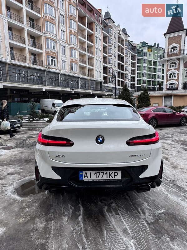 Внедорожник / Кроссовер BMW X4 2022 в Киеве