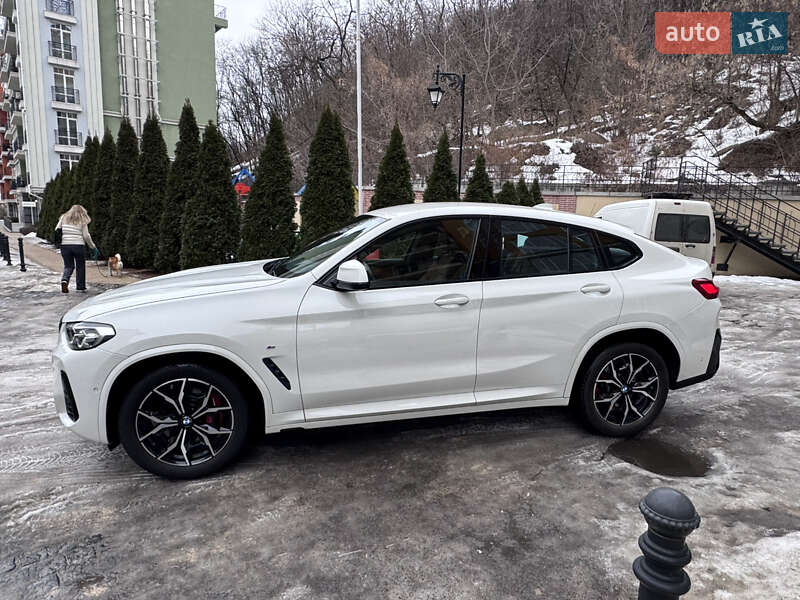Внедорожник / Кроссовер BMW X4 2022 в Киеве