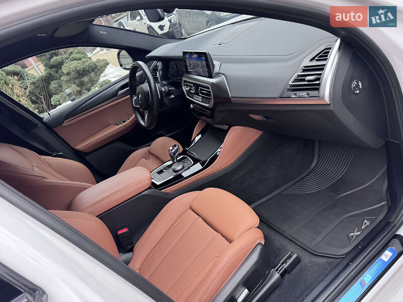 Внедорожник / Кроссовер BMW X4 2022 в Киеве