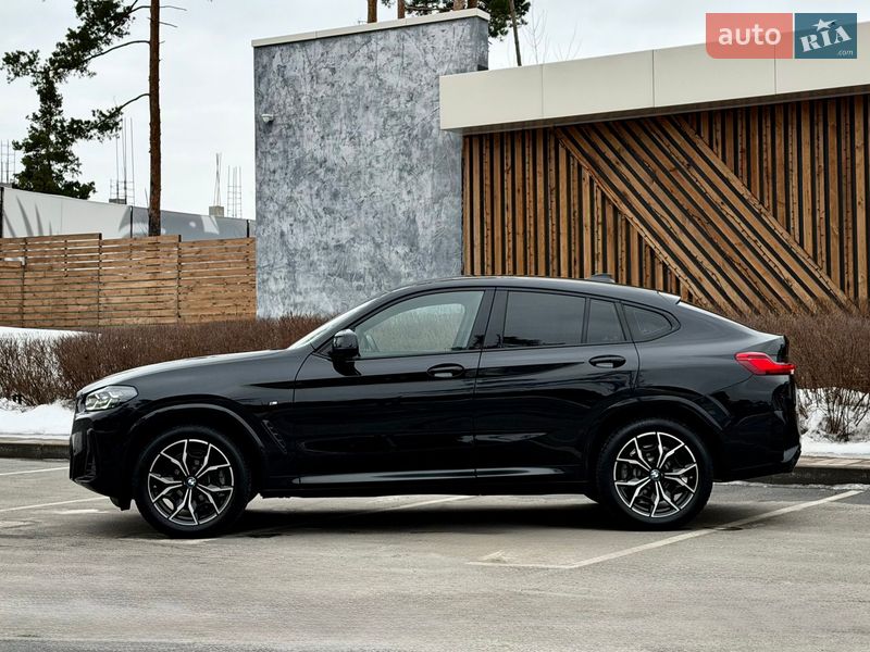 Внедорожник / Кроссовер BMW X4 2022 в Киеве
