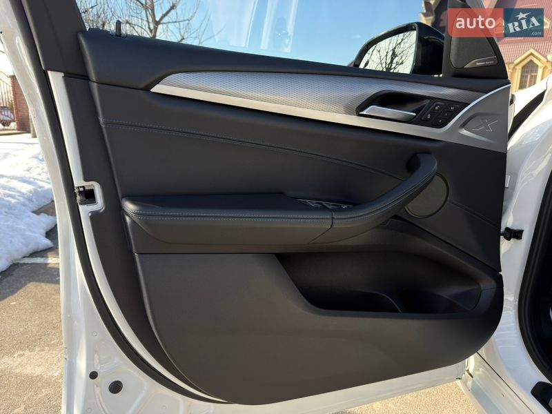 Внедорожник / Кроссовер BMW X4 2019 в Киеве