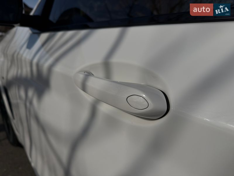 Внедорожник / Кроссовер BMW X4 2019 в Киеве