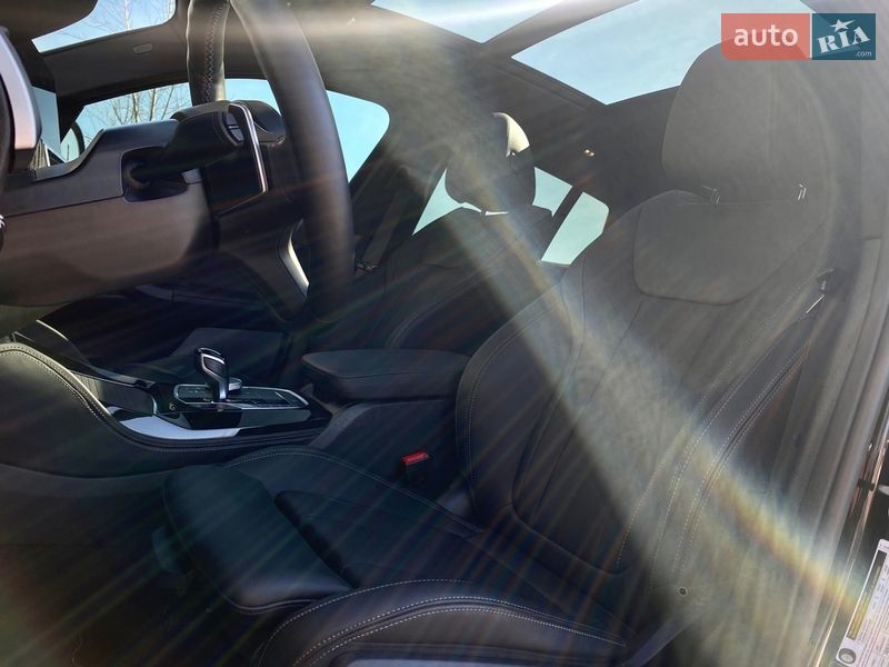 Внедорожник / Кроссовер BMW X4 2024 в Киеве