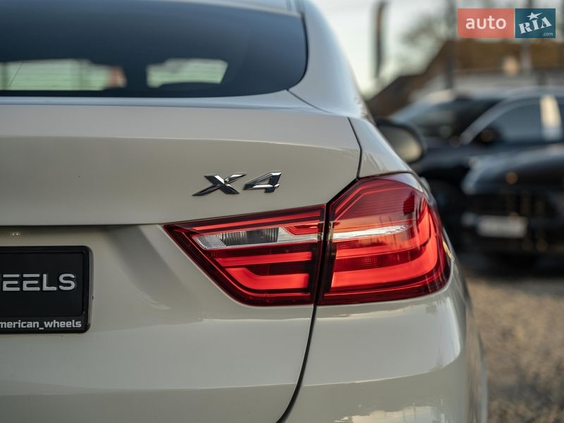 Внедорожник / Кроссовер BMW X4 2015 в Черновцах