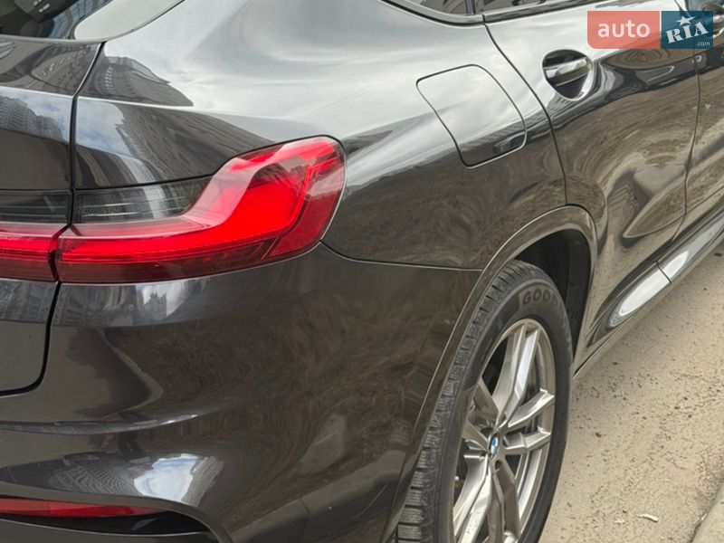 Внедорожник / Кроссовер BMW X4 2021 в Киеве