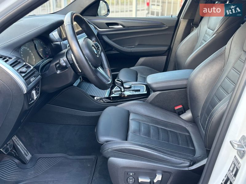 Внедорожник / Кроссовер BMW X4 2022 в Черкассах