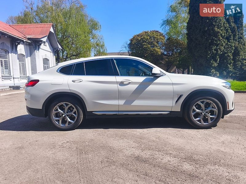 Внедорожник / Кроссовер BMW X4 2024 в Киеве