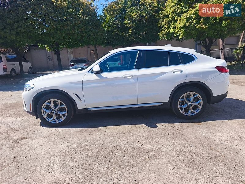 Внедорожник / Кроссовер BMW X4 2024 в Киеве