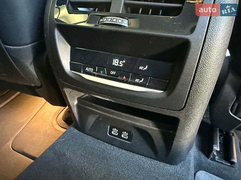 Внедорожник / Кроссовер BMW X4 2022 в Киеве