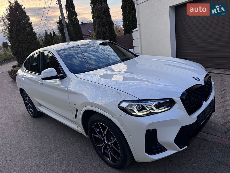 Внедорожник / Кроссовер BMW X4 2022 в Киеве