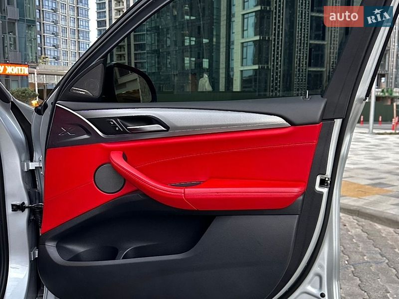 Внедорожник / Кроссовер BMW X4 2019 в Киеве