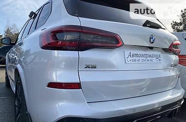 Позашляховик / Кросовер BMW X5 M 2019 в 