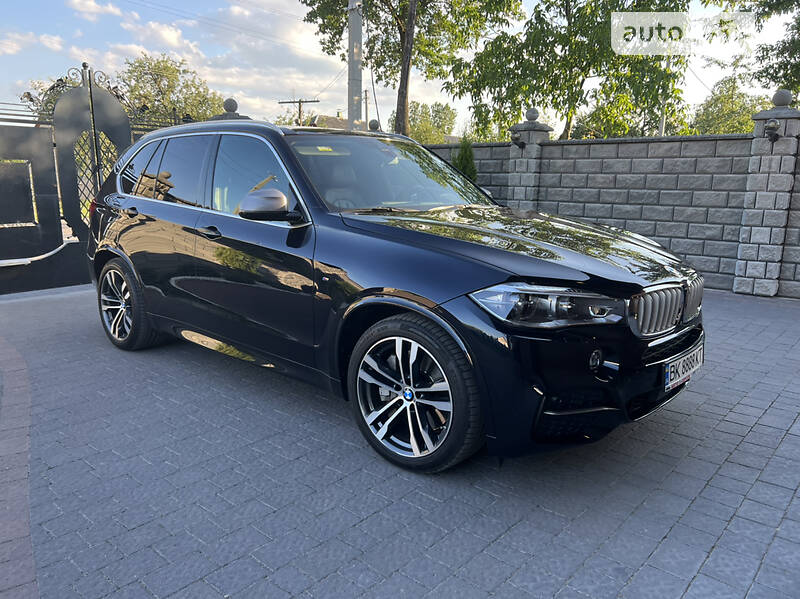 Позашляховик / Кросовер BMW X5 M 2015 в Дубні