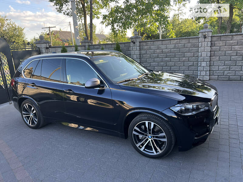 Позашляховик / Кросовер BMW X5 M 2015 в Дубні