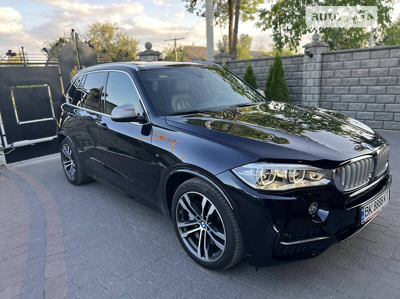 Позашляховик / Кросовер BMW X5 M 2015 в Дубні