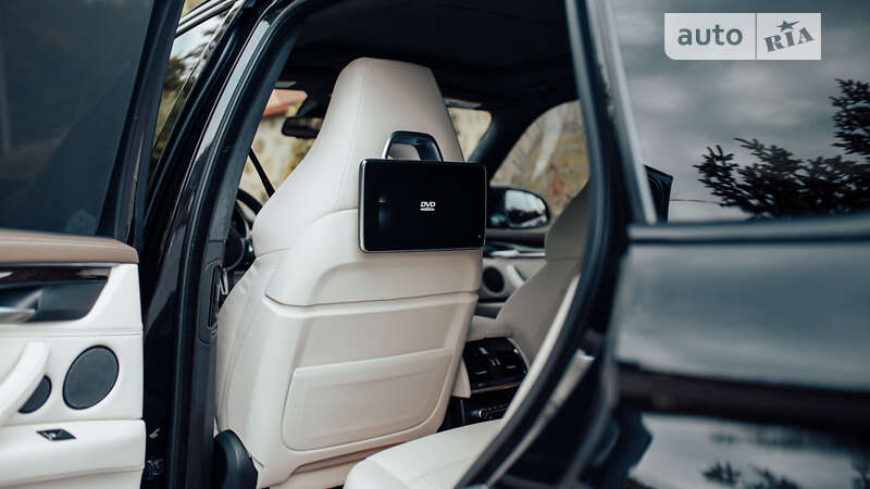 Внедорожник / Кроссовер BMW X5 M 2017 в Черновцах