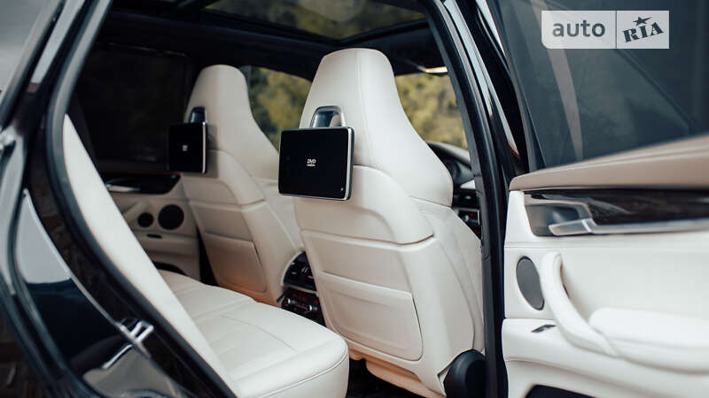 Внедорожник / Кроссовер BMW X5 M 2017 в Черновцах