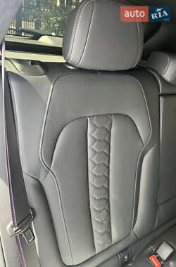 Внедорожник / Кроссовер BMW X5 M 2022 в 