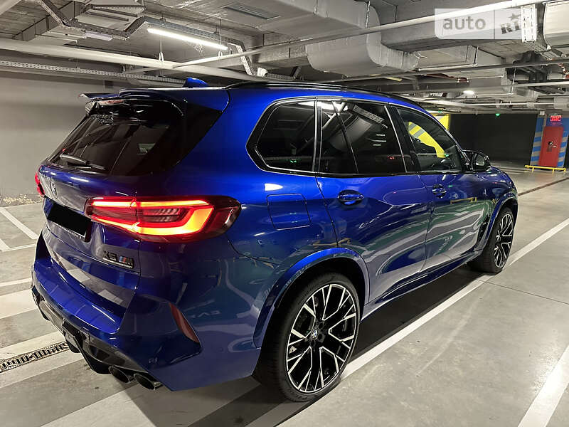 Внедорожник / Кроссовер BMW X5 M 2022 в Киеве