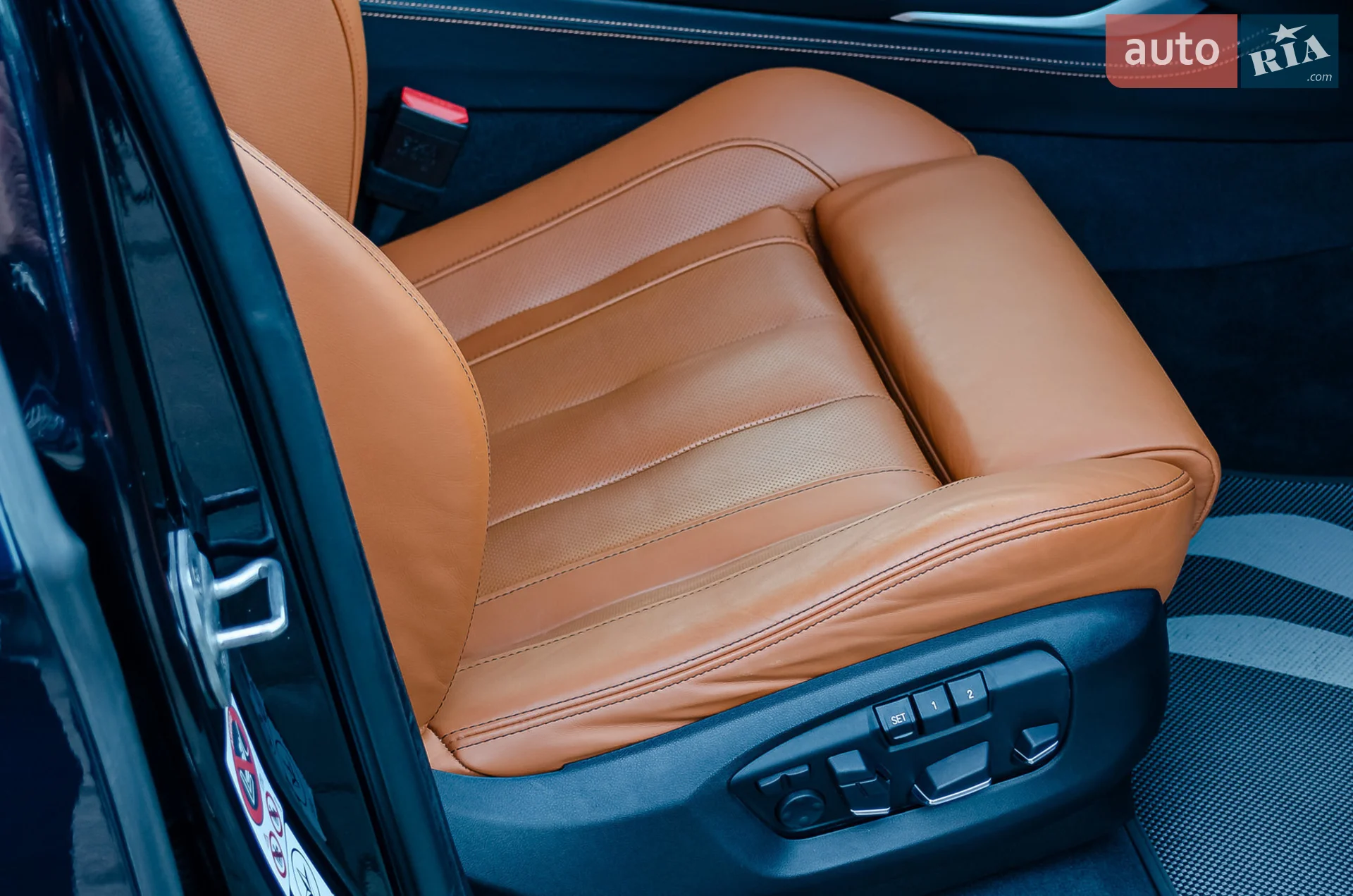 2015 BMW X5 M - мініатюра 34