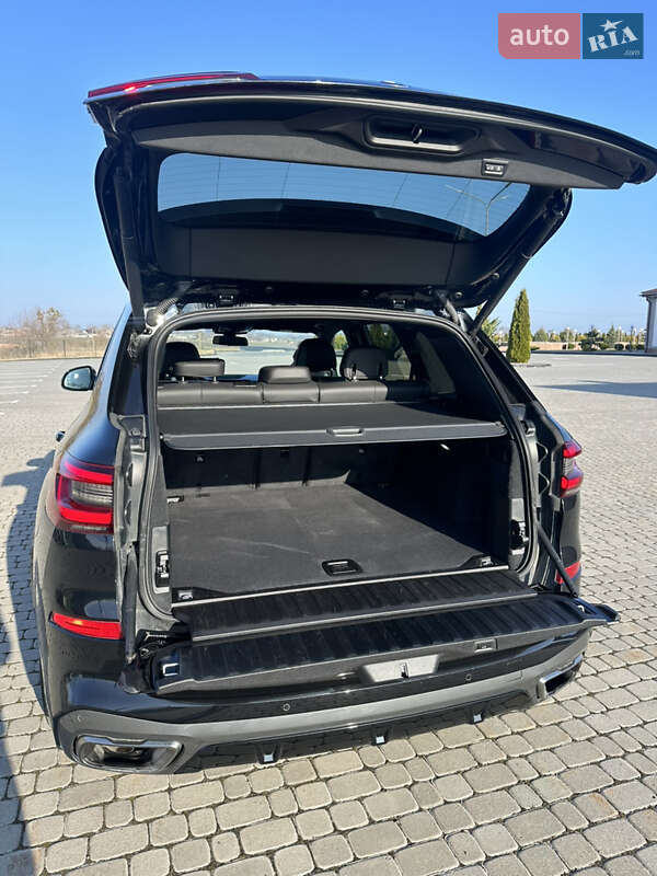 Внедорожник / Кроссовер BMW X5 M 2020 в Шепетовке