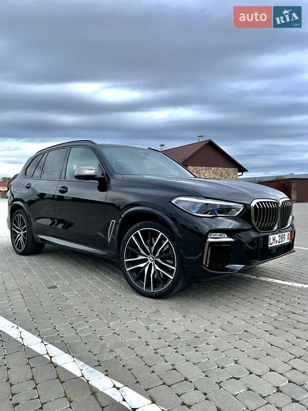 Внедорожник / Кроссовер BMW X5 M 2020 в Шепетовке