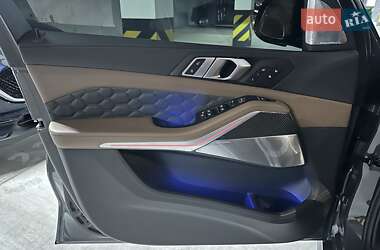 Внедорожник / Кроссовер BMW X5 M 2022 в 