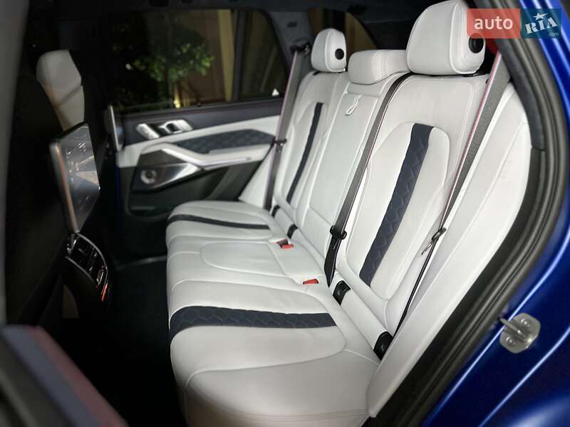 Внедорожник / Кроссовер BMW X5 M 2021 в Одессе