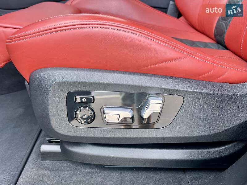 Внедорожник / Кроссовер BMW X5 M 2022 в Киеве