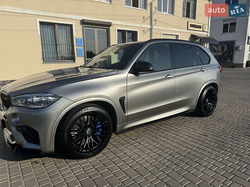 Внедорожник / Кроссовер BMW X5 M 2015 в 