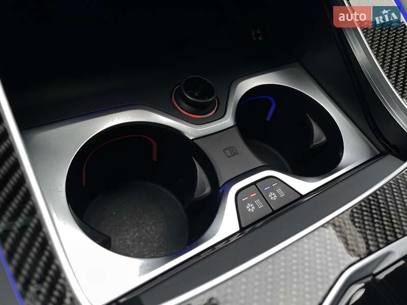 Внедорожник / Кроссовер BMW X5 M 2022 в Киеве