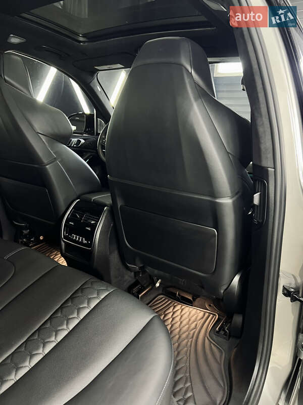 Внедорожник / Кроссовер BMW X5 M 2020 в Хусте