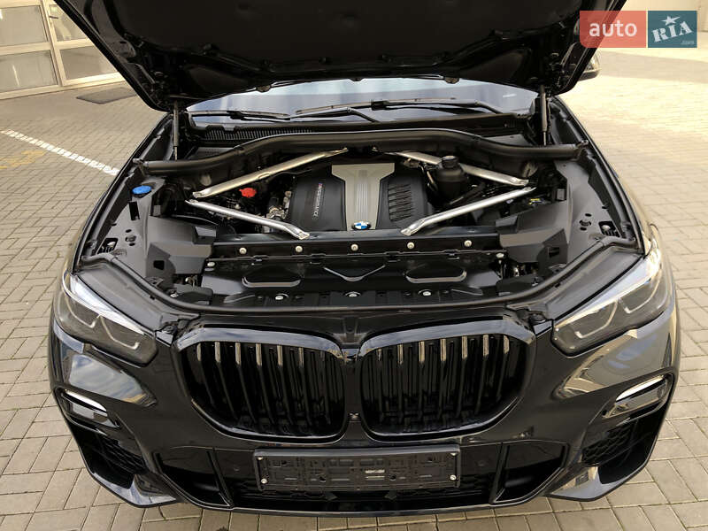 Внедорожник / Кроссовер BMW X5 M 2021 в Одессе