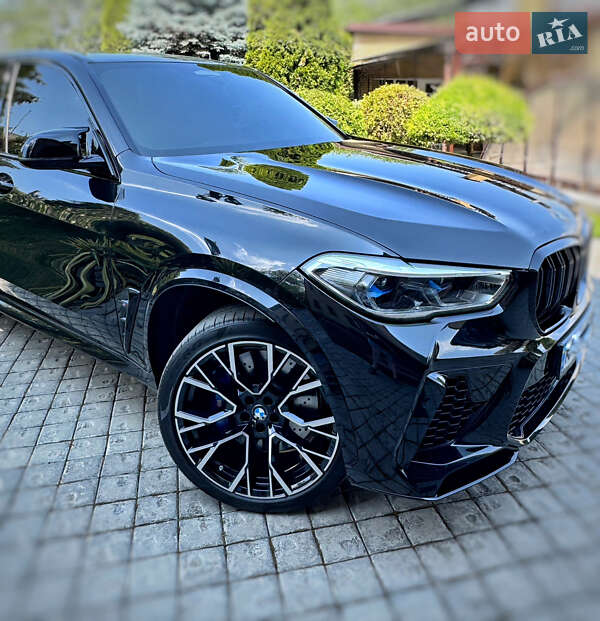 Внедорожник / Кроссовер BMW X5 M 2022 в 