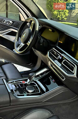 Внедорожник / Кроссовер BMW X5 M 2022 в 