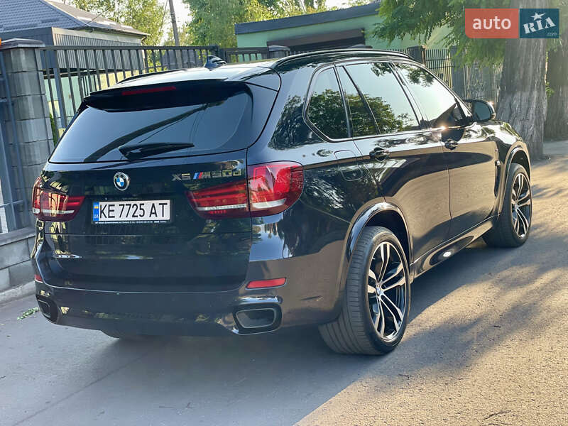 Внедорожник / Кроссовер BMW X5 M 2015 в Каменском