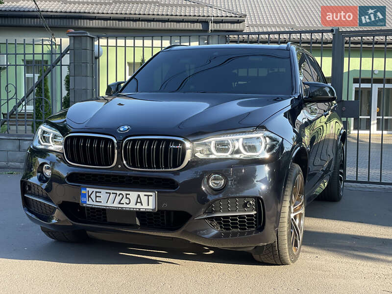 Внедорожник / Кроссовер BMW X5 M 2015 в Каменском