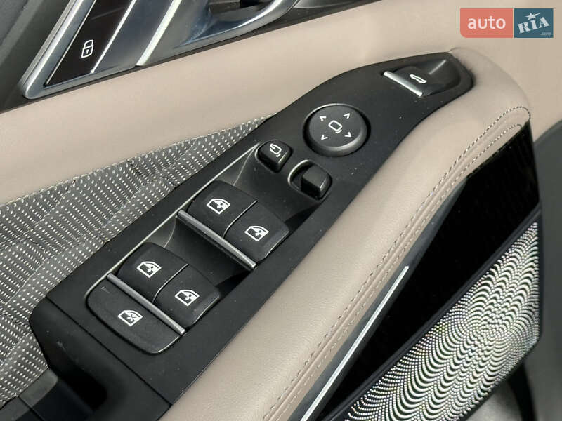 Внедорожник / Кроссовер BMW X5 M 2022 в Киеве