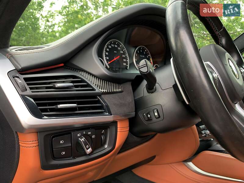 Внедорожник / Кроссовер BMW X5 M 2016 в Киеве
