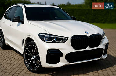 Внедорожник / Кроссовер BMW X5 M 2022 в Черновцах
