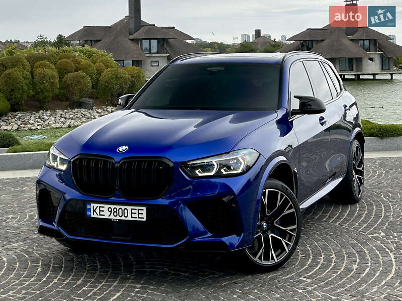 Внедорожник / Кроссовер BMW X5 M 2022 в 