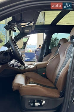 Позашляховик / Кросовер BMW X5 M 2022 в 