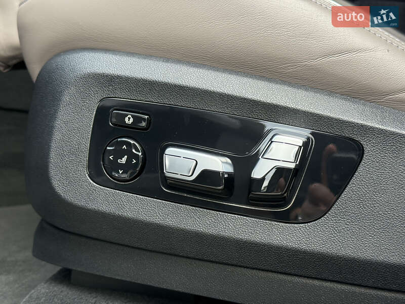 Внедорожник / Кроссовер BMW X5 M 2022 в Киеве