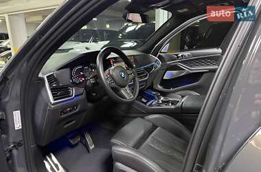 Внедорожник / Кроссовер BMW X5 M 2022 в 