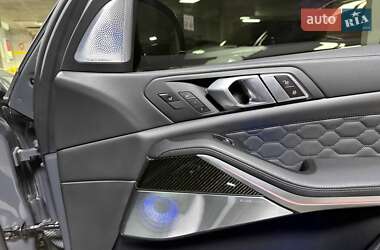 Внедорожник / Кроссовер BMW X5 M 2022 в 