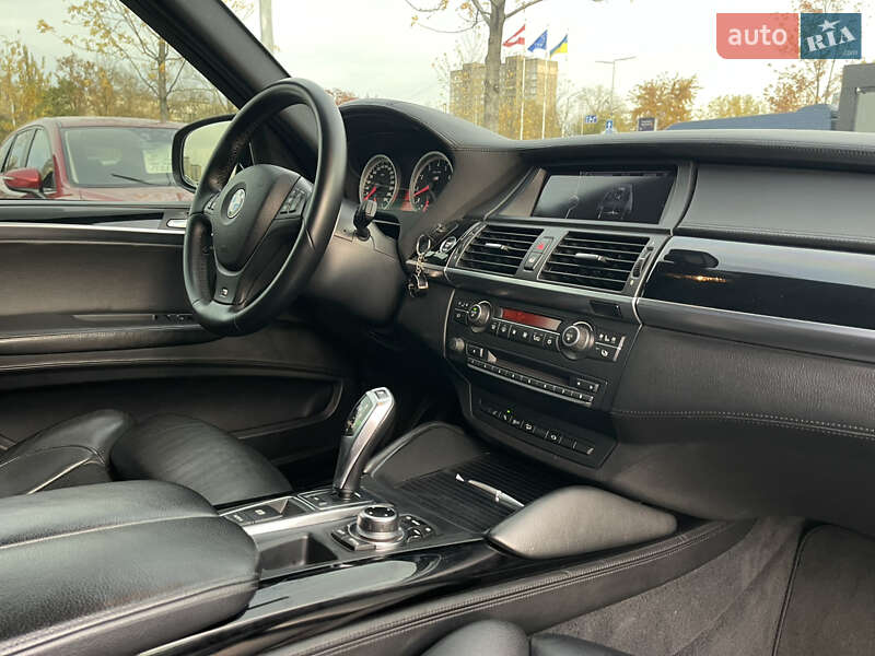 Позашляховик / Кросовер BMW X5 M 2011 в Києві