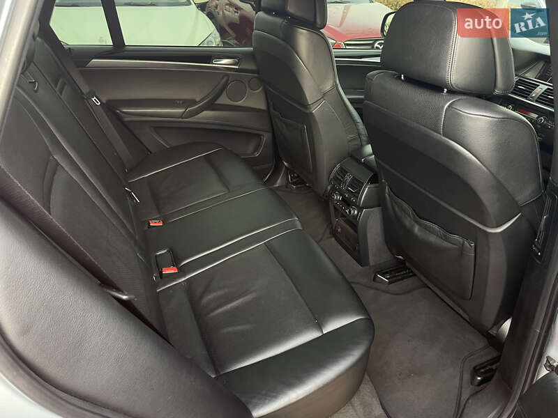 Позашляховик / Кросовер BMW X5 M 2011 в Києві